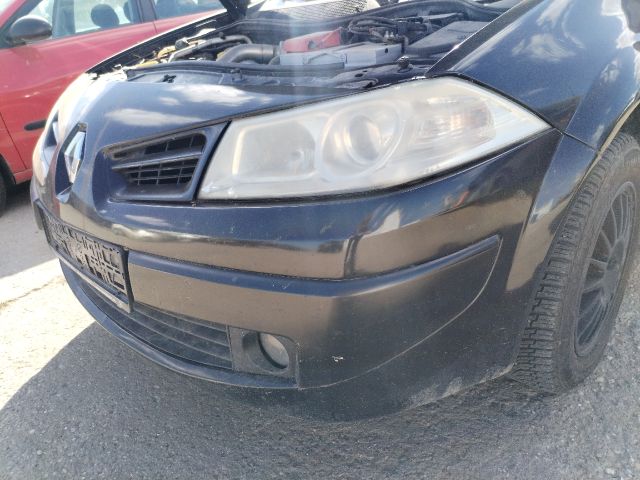 bontott RENAULT MEGANE II Első Lökhárító (Részeivel)