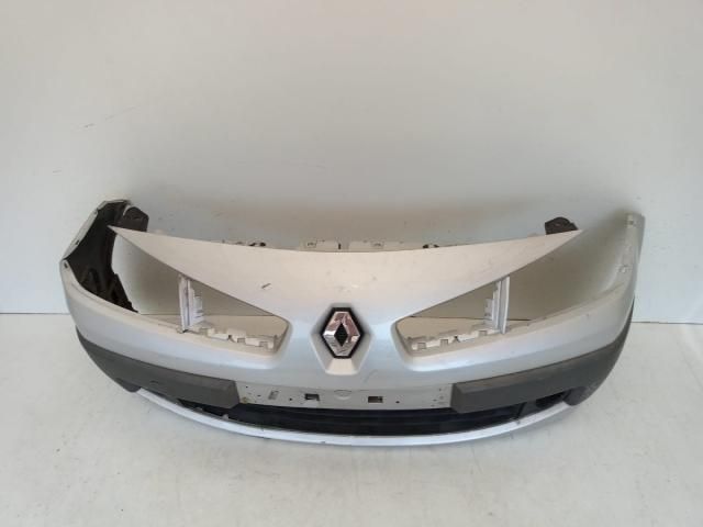 bontott RENAULT MEGANE II Első Lökhárító (Üresen)