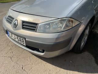 bontott RENAULT MEGANE II Első Lökhárító (Üresen)