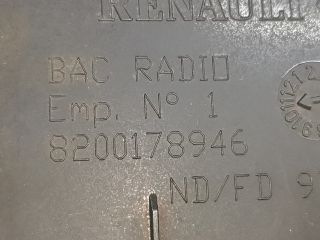 bontott RENAULT MEGANE II Első Tároló Rekesz