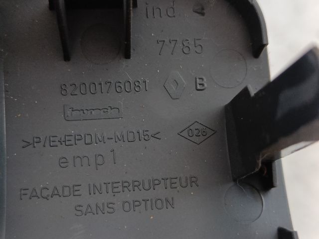 bontott RENAULT MEGANE II Fényszórómagasság Állító Kapcsoló