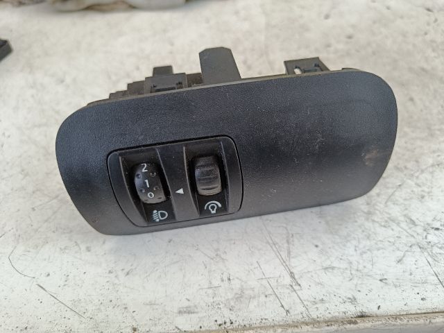 bontott RENAULT MEGANE II Fényszórómagasság Állító Kapcsoló