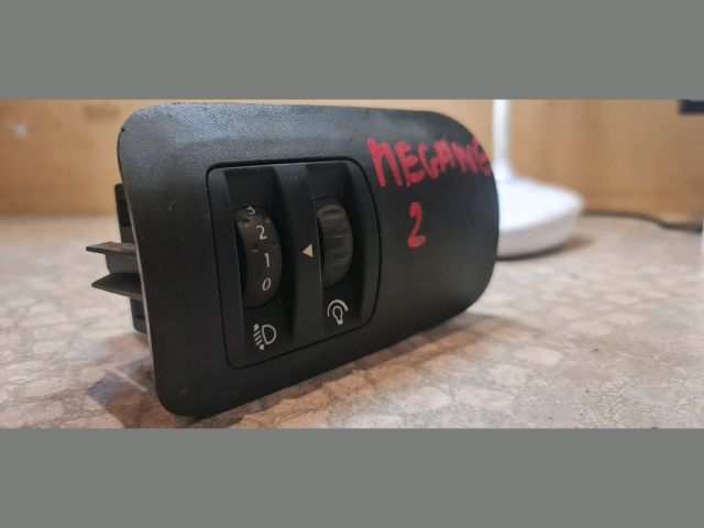 bontott RENAULT MEGANE II Fényszórómagasság Állító Kapcsoló