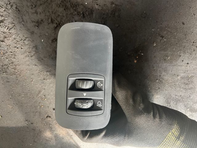 bontott RENAULT MEGANE II Fényszórómagasság Állító Kapcsoló