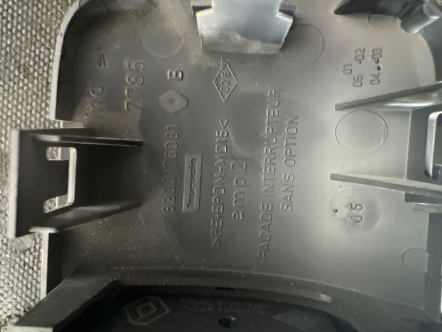 bontott RENAULT MEGANE II Fényszórómagasság Állító Kapcsoló