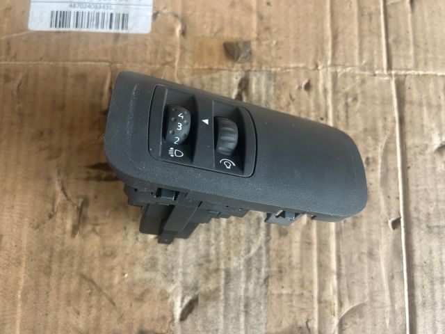 bontott RENAULT MEGANE II Fényszórómagasság Állító Kapcsoló