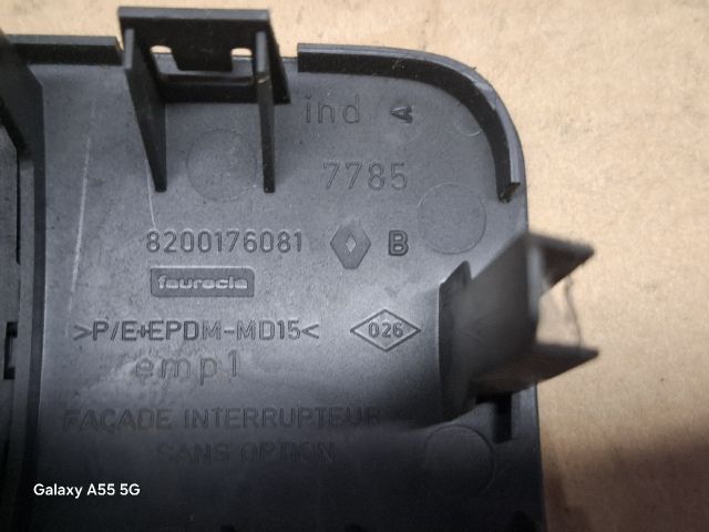 bontott RENAULT MEGANE II Fényszórómagasság Állító Kapcsoló