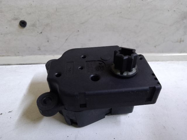 bontott RENAULT MEGANE II Fűtés Állító Motor