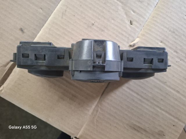 bontott RENAULT MEGANE II Fűtéskapcsoló (digit klímás)