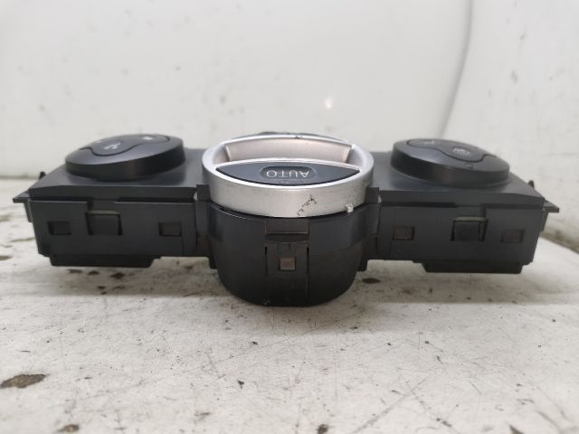 bontott RENAULT MEGANE II Fűtéskapcsoló (digit klímás)