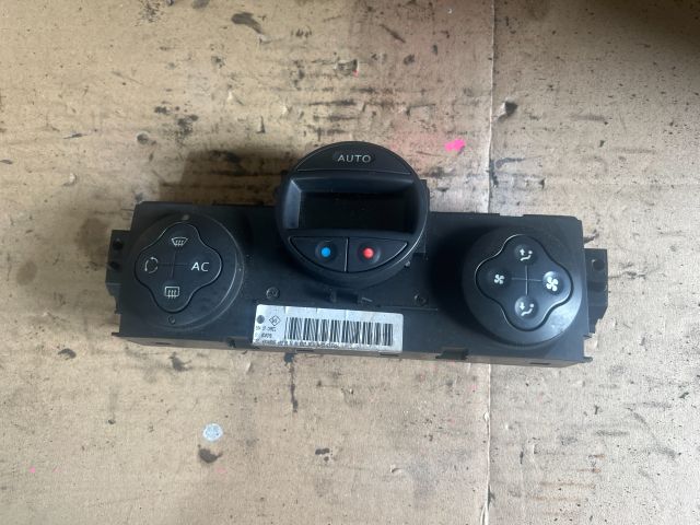bontott RENAULT MEGANE II Fűtéskapcsoló (digit klímás)
