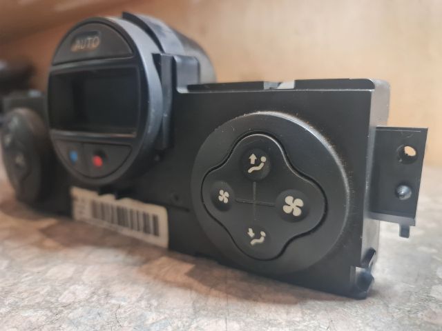 bontott RENAULT MEGANE II Fűtéskapcsoló (digit klímás)