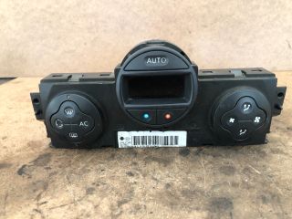 bontott RENAULT MEGANE II Fűtéskapcsoló (digit klímás)