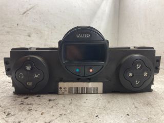 bontott RENAULT MEGANE II Fűtéskapcsoló (digit klímás)