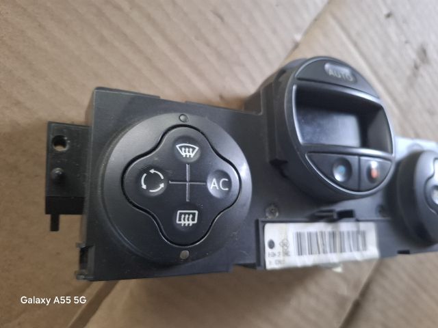 bontott RENAULT MEGANE II Fűtéskapcsoló (digit klímás)