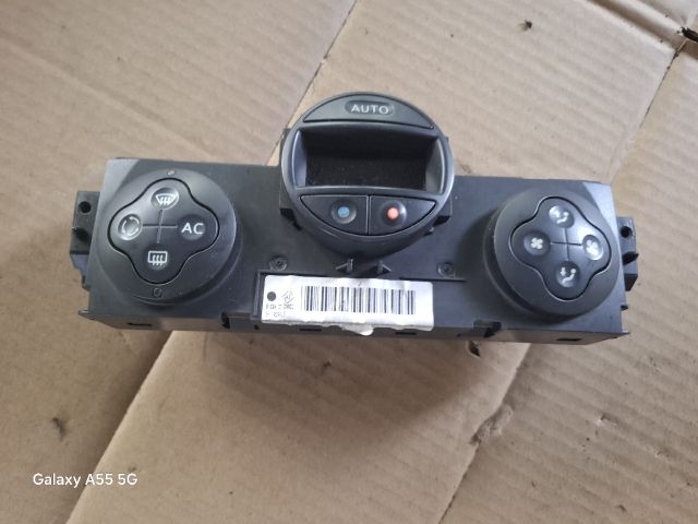 bontott RENAULT MEGANE II Fűtéskapcsoló (digit klímás)