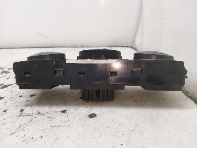 bontott RENAULT MEGANE II Fűtéskapcsoló (digit klímás)