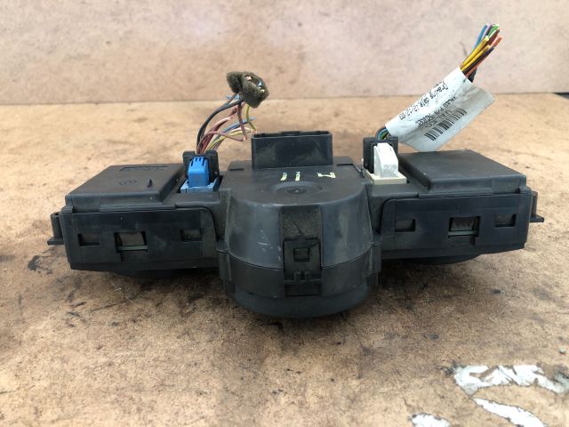 bontott RENAULT MEGANE II Fűtéskapcsoló (digit klímás)