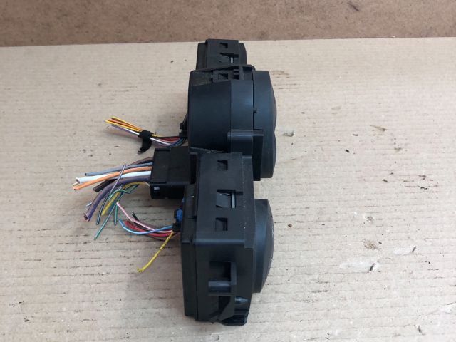 bontott RENAULT MEGANE II Fűtéskapcsoló (digit klímás)