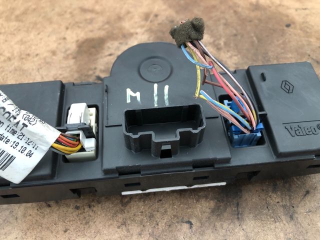 bontott RENAULT MEGANE II Fűtéskapcsoló (digit klímás)