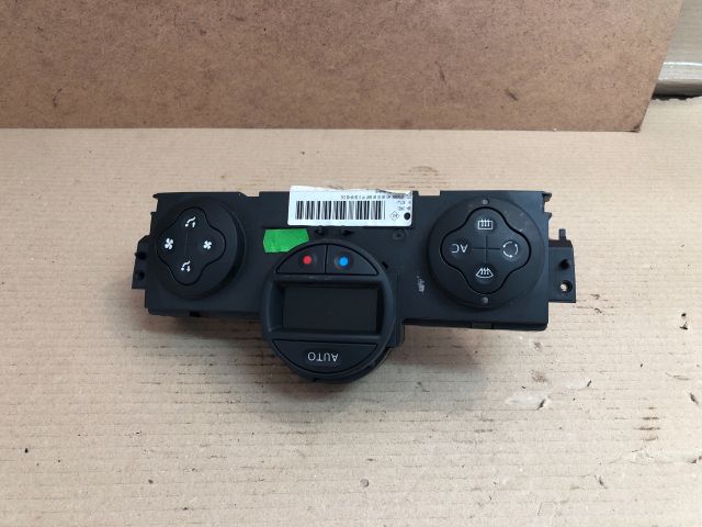 bontott RENAULT MEGANE II Fűtéskapcsoló (digit klímás)