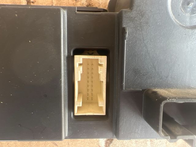 bontott RENAULT MEGANE II Fűtéskapcsoló (digit klímás)