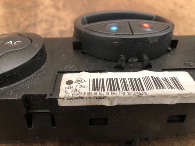 bontott RENAULT MEGANE II Fűtéskapcsoló (digit klímás)