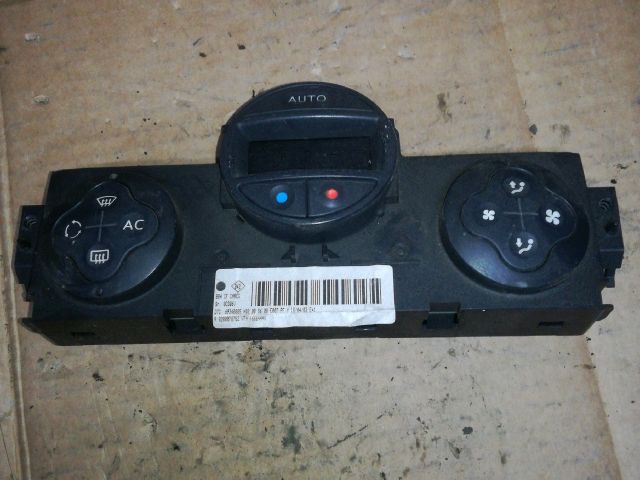 bontott RENAULT MEGANE II Fűtéskapcsoló (digit klímás)