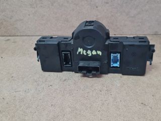 bontott RENAULT MEGANE II Fűtéskapcsoló (digit klímás)