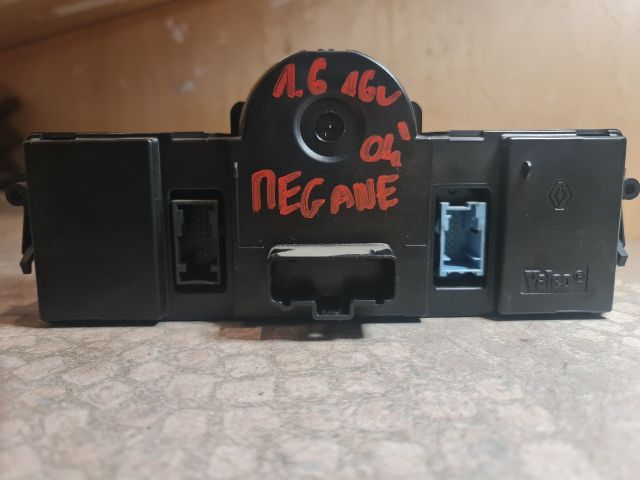 bontott RENAULT MEGANE II Fűtéskapcsoló (digit klímás)