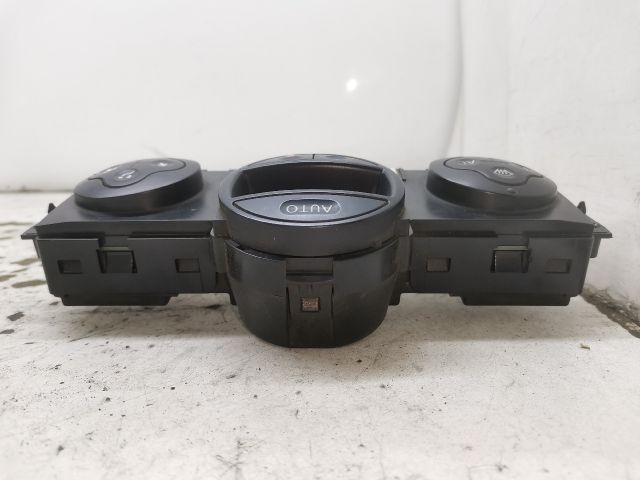 bontott RENAULT MEGANE II Fűtéskapcsoló (digit klímás)