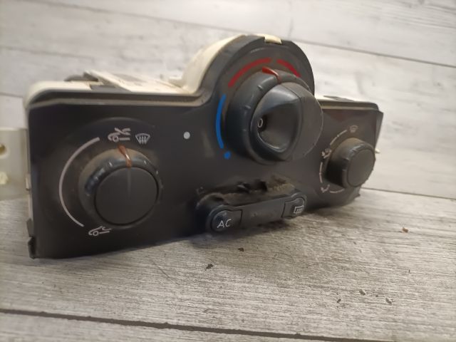 bontott RENAULT MEGANE II Fűtéskapcsoló (manuális klímás)