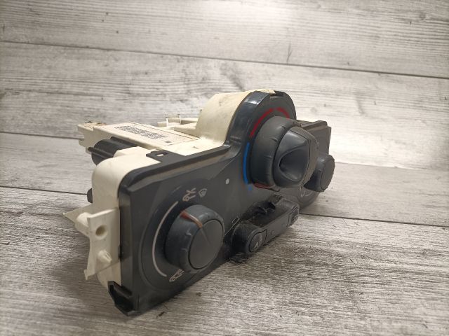 bontott RENAULT MEGANE II Fűtéskapcsoló (manuális klímás)