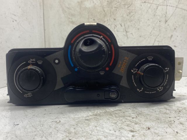 bontott RENAULT MEGANE II Fűtéskapcsoló (Nem klímás)