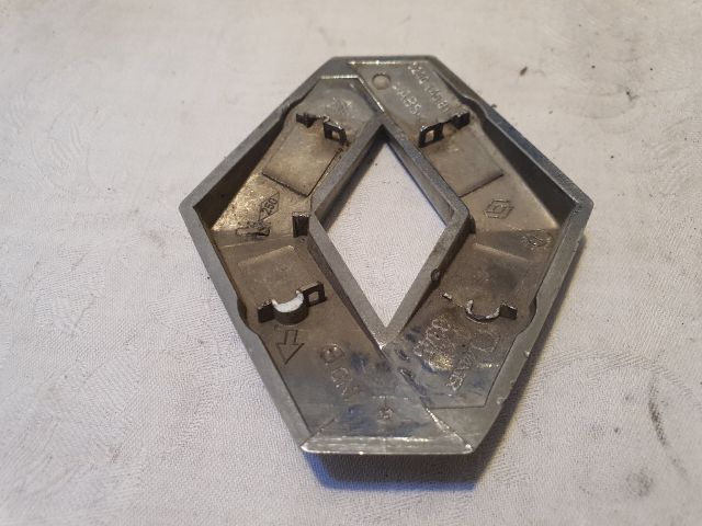 bontott RENAULT MEGANE II Hátsó Embléma