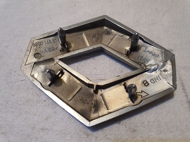 bontott RENAULT MEGANE II Hátsó Embléma