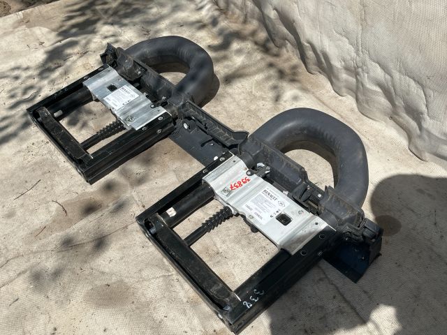 bontott RENAULT MEGANE II Hátsó Fejtámla