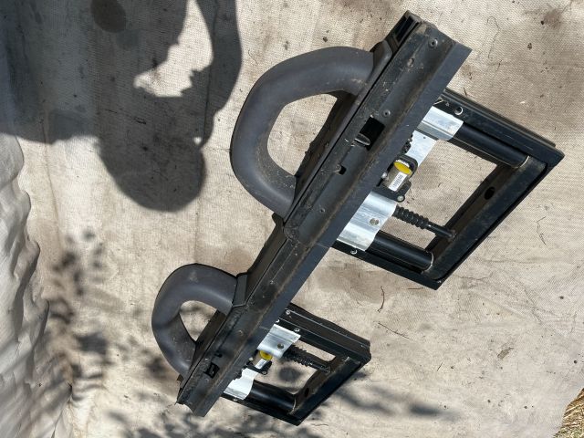 bontott RENAULT MEGANE II Hátsó Fejtámla