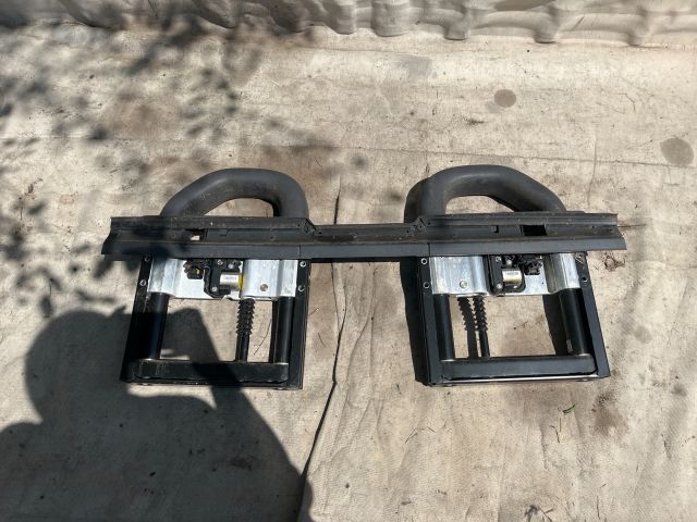 bontott RENAULT MEGANE II Hátsó Fejtámla