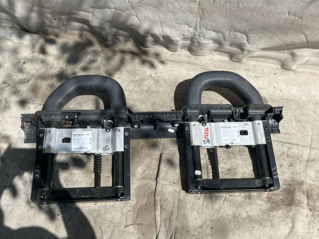 bontott RENAULT MEGANE II Hátsó Fejtámla