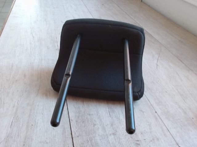 bontott RENAULT MEGANE II Hátsó Fejtámla