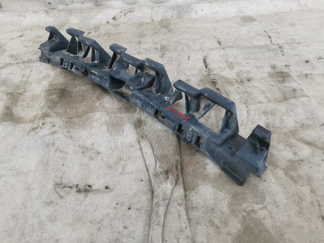 bontott RENAULT MEGANE II Hátsó középső Lökhárító Tartó (Műanyag)