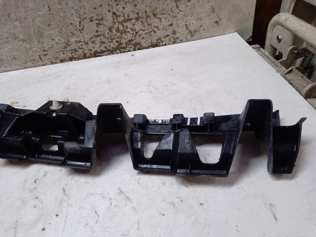 bontott RENAULT MEGANE II Hátsó középső Lökhárító Tartó (Műanyag)