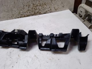 bontott RENAULT MEGANE II Hátsó középső Lökhárító Tartó (Műanyag)