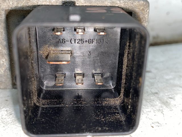 bontott RENAULT MEGANE II Izzító Relé