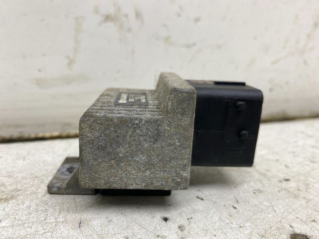 bontott RENAULT MEGANE II Izzító Relé