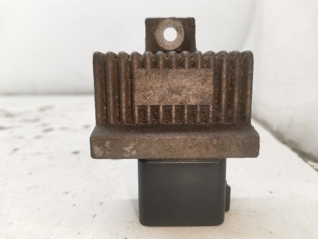 bontott RENAULT MEGANE II Izzító Relé