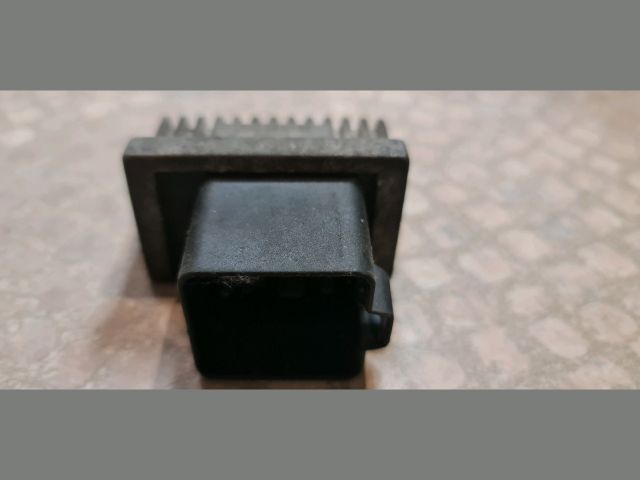 bontott RENAULT MEGANE II Izzító Relé