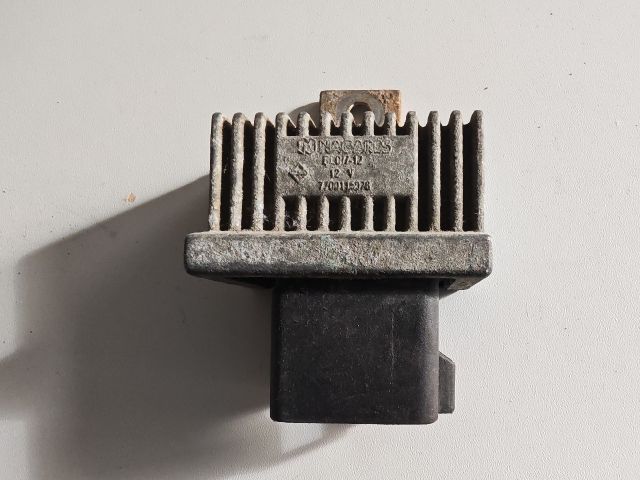 bontott RENAULT MEGANE II Izzító Relé