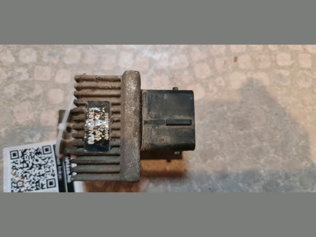 bontott RENAULT MEGANE II Izzító Relé